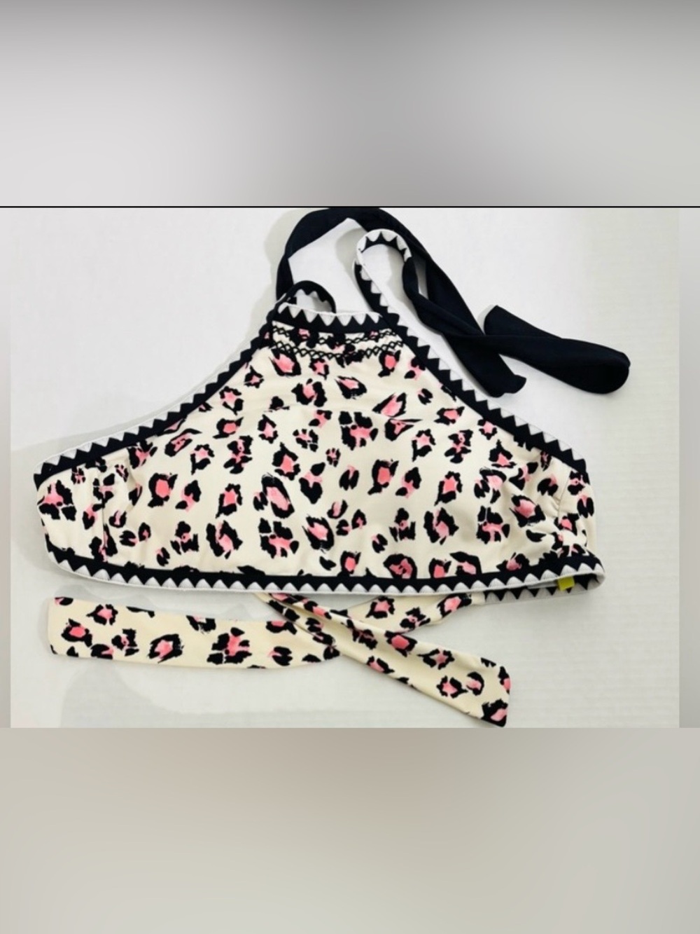 Gianni Bini Black Pink Off White Leopard Cheetah Print Bikini Halter Top Size M - Picture 1 of 9